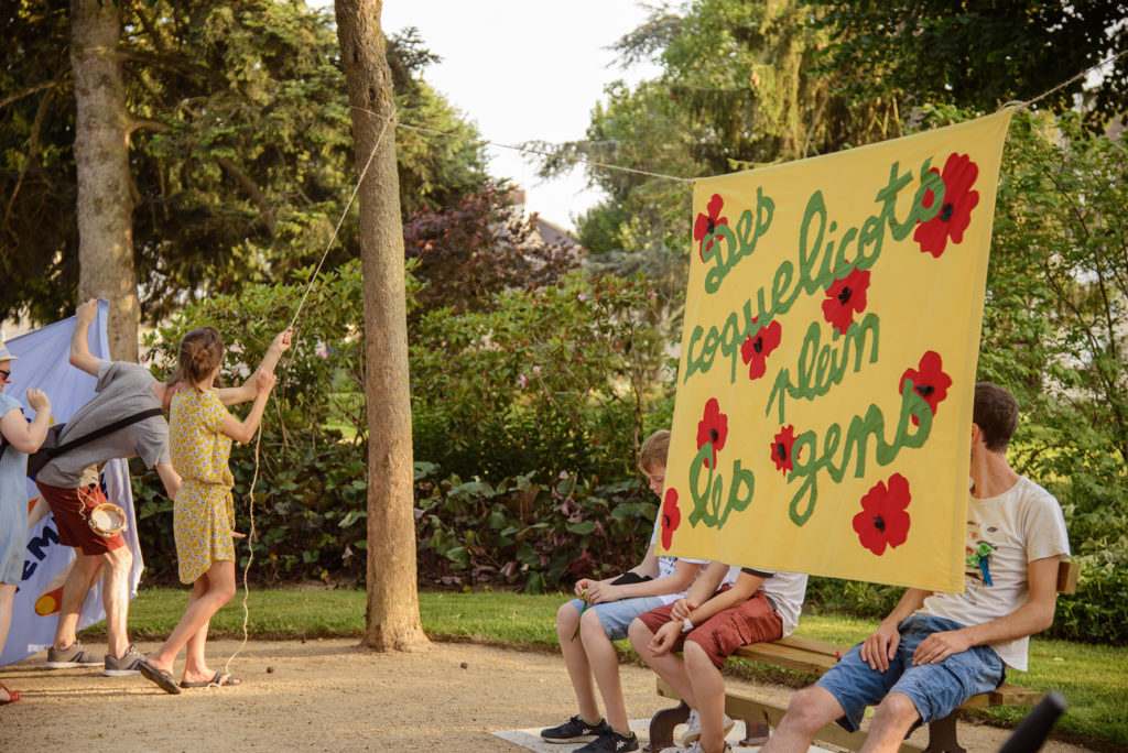 Camille Bondon, Le Programme du Futur, manifestation du 29 juin 2019, Château-Gontier, image : Estelle Chaigne